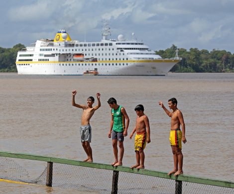 Die MS Hamburg fährt bei der 115-tägigen Reise rund um Südamerika auch den Amazonas hinauf
