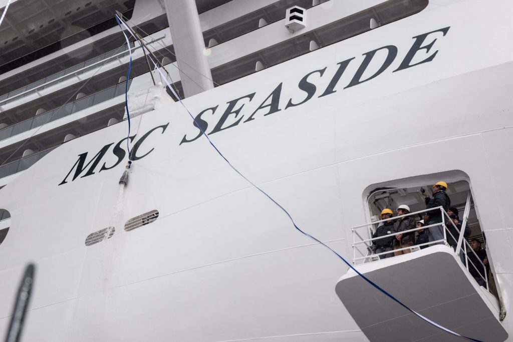 Anlässlich der Indienststellung der MSC Seaside, die am Donnerstag in Triest dem Publikum vorgestellt wird, hat MSC Kreuzfahrten die Bestellung von neuen Großschiffen verkündet: zwei weitere Seaside-Schiffen