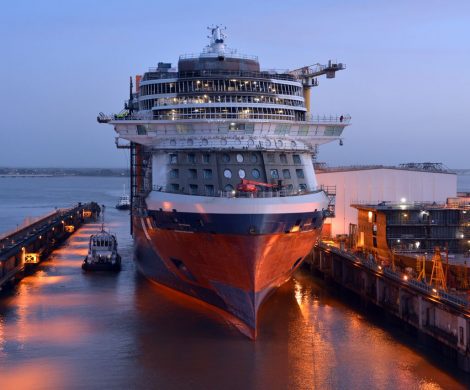 Die Celebrity Edge ist als erster Neubau der neuen Schiffsklasse der Kreuzfahrtreederei Celebrity Cruises aus ihrem Trockendock der Werft STX France in St. Nazaire ausgelaufen. Das neue Schiff stellt die nächste Generation der Luxuslinie dar und ist der erste Neubau von Celebrity seit mehr als 10 Jahren.