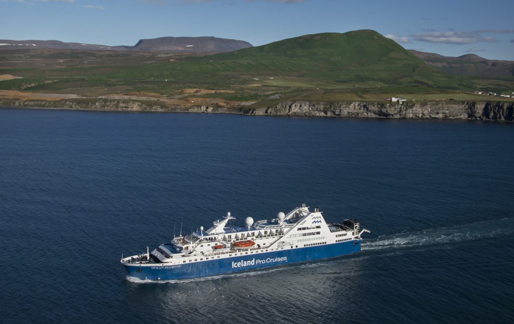 Der Island- und Grönlandspezialist Iceland ProCruises hat den Frühbucherrabatt für alle Reisen aus dem Programm für den Sommer 2018 um acht Wochen verlängert. Wer bis zum 28. Februar 2018 eine der Seereisen mit der OCEAN DIAMOND bucht, bekommt einen Frühbucherrabatt von 20 Prozent.