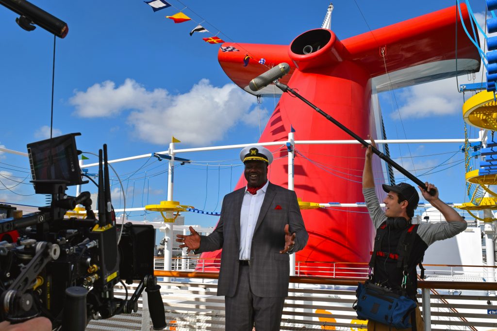 Carnival Cruise Line hat einen prominenten Basketballer gewonnen, um das das Management zu vergrößern. NBA-Star Shaquille O’Neal, 45jährige Legende des amerikanischen Profi-Basketballs, wurde jetzt zum „CFO“ der Reederei berufen.