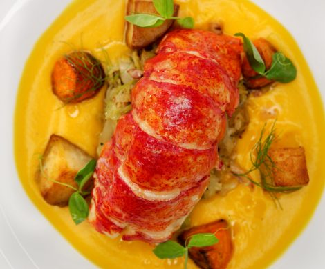 Celebrity Cruises hat einen Michelin-Sterne-Koch das  Gastronomiekonzept für die Celebrity Edge entwickeln lassen. Mit insgesamt 29 verschiedenen gastronomischen Angeboten – darunter vier Hauptrestaurants sowie sieben Spezialitätenrestaurants – werden Schiffsgästen mehr Optionen als je zuvor geboten.