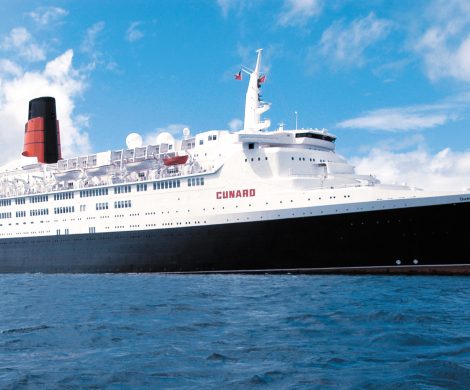 Morgen wird die legendäre Queen Elizabeth 2, das ehemalige Flaggschiff der britischen Traditionsreederei Cunard Line und Weltrekordhalterin bei Passagier-Kreuzfahrten, nach ihrem Umbau in Dubai als Hotel eröffnet. 