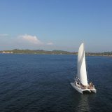 Segeln in Sri Lanka: Im Februar 2018 nahm G Adventures als erster Veranstalter weltweit Segeltrips entlang der Südküste von Sri Lanka ins Programm.  Nun kommt zum Juli 2018 ein zweiter Törn entlang der Ostküste hinzu.