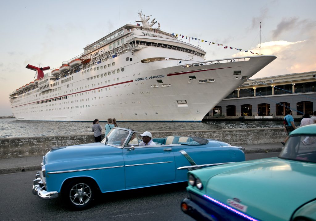 Carnival Cruise Line baut das Kreuzfahrtangebot in Richtung Kuba erneut aus. So werden zusätzlich zur Carnival Sensation und der Carnival Paradise während der Saison 2019/20 drei weitere Schiffe der Carnival-Flotte dann insgesamt 23 Mal die Karibikinsel ansteuern.