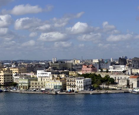 Um dem erwarteten Ansturm US-amerikanischer Kreuzfahrtgäste gerecht zu werden, baut die kubanische Hauptstadt Havanna ihr Kreuzfahrtterminal aus. Im Jahr 2024 soll das Terminal dreimal so viele Schiffe abfertigen können wie jetzt.