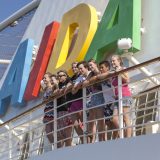 AIDA Cruises sein umfangreiches Kinderangebot noch einmal um etliche Attraktionen erweitert. Für die kommenden Ferien stehen exklusiv entwickelte Spezialangebote auf dem Programm, mit trendigen Themen wie Kampfkunst, Freestyle, Konzerte und Kinderhelden.