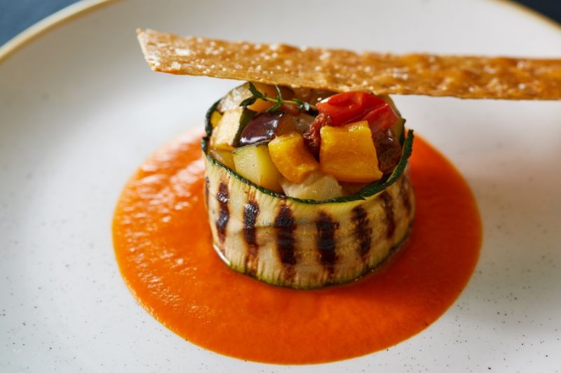 Die „Feinste Küche auf See“, das ist der Slogan  der Kreuzfahrtreederei Oceania Cruises. exklusive Kulinarik und ausgefallene Kreationen