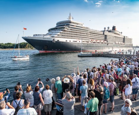 Der Cunard Eventsommer ist in voller Fahrt: Nach dem erfolgreichen THE QUEENS DAY am 17. August 2018 in Kiel haben zehntausende Menschen  in Travemünde den Besuch der Queen Elizabeth beim zweiten THE QUEENS DAY 2018 gefeiert.