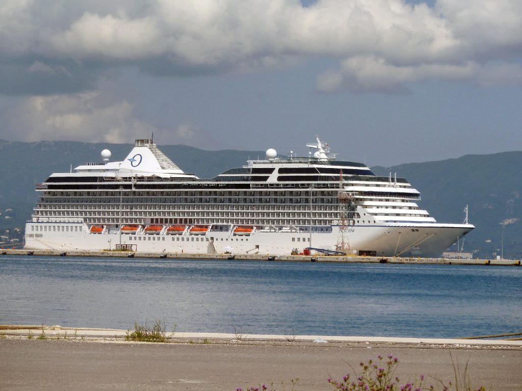 Reportage über eine Kreuzfahrt mit der Riviera von Oceania Cruises von Piräus durch das östliche Mittelmeer von Susaane Müller.