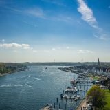 Der Standort für ein neues Kreuzfahrtterminal für große Schiffe an der Nordermole in Travemünde ist für Politiker der Hansestadt nicht umsetzbar.