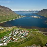 Ein Isländer hat eine App gegen neugierige Touristen herausgebracht, denn Ísafjörður ist zu einem beliebten Anlaufziel für Kreuzfahrtschiffe geworden.