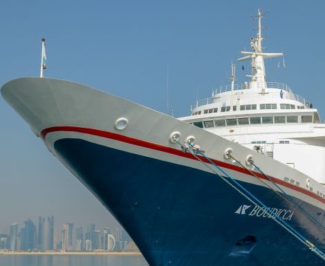 Katar will die Kreuzfahrt ausbauen und bis zum Jahr 2020 mehr als 200.000 Passagiere in der Hauptstadt Doha empfangen, in dieser Saison kommen 43 Schiffe