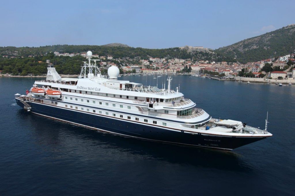 Der SeaDream Yacht Club hat seinen Fahrplan 2020 mit neuen Mittelmeerrouten enthüllt:Die Routen beinhalten mehr Häfen in der Adria als in früheren Jahren. 