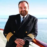Hapag-Lloyd Cruises kündigt zwei Kapitänswechsel auf den Brücken seiner Schiffe MS EUROPA 2, sowie des neuen Expeditionsschiffes HANSEATIC inspiration an