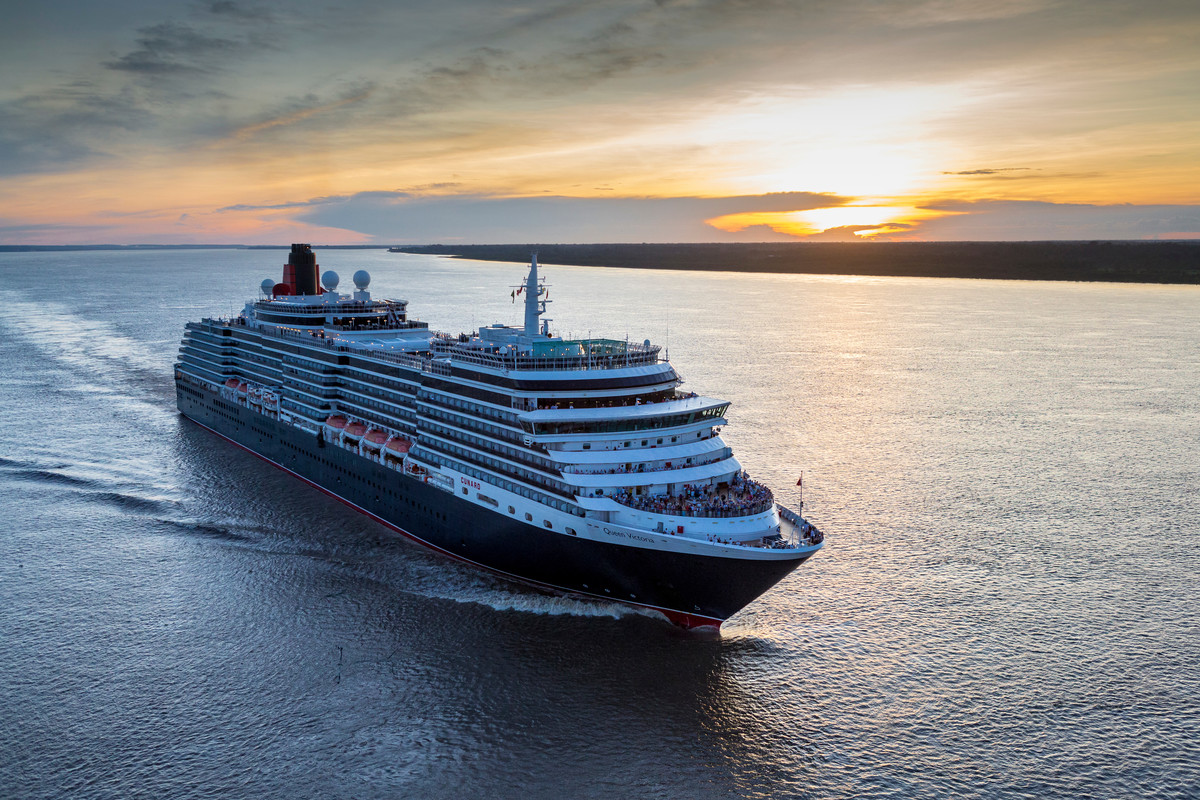 Die Kreuzfahrtsaison in Hamburg wurde wie bereits in den letzten Jahren mit der Weltreise der Queen Victoria mit rund 150 Gästen aus Deutschland eröffnet