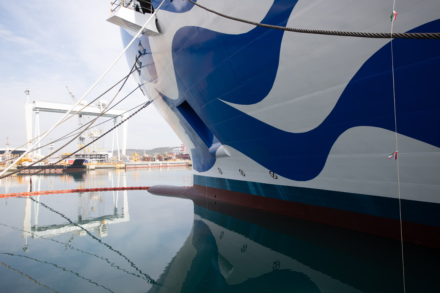 Fincantieri und Princess Cruises feierten Meilensteine ​​der Bauzeit von drei Schiffen der Royal-Klasse, die sich verschiedenen Bauphasen befinden.
