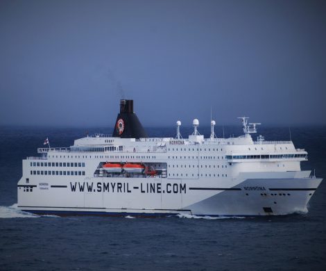 Mit der Crime Cruise geht es für krimi-begeisterte Kreuzfahrtfans mit der MS Norröna der dänischen Smyril Line vom 2. bis zum 9. November auf See