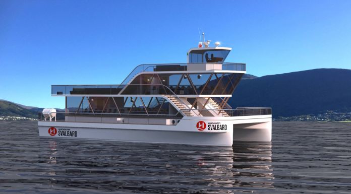 Die norwegische Reederei Hurtigruten baut mit dem Tech-Startup Brim Explorer einen batteriebetriebenen E-Katamaran für Ausflüge