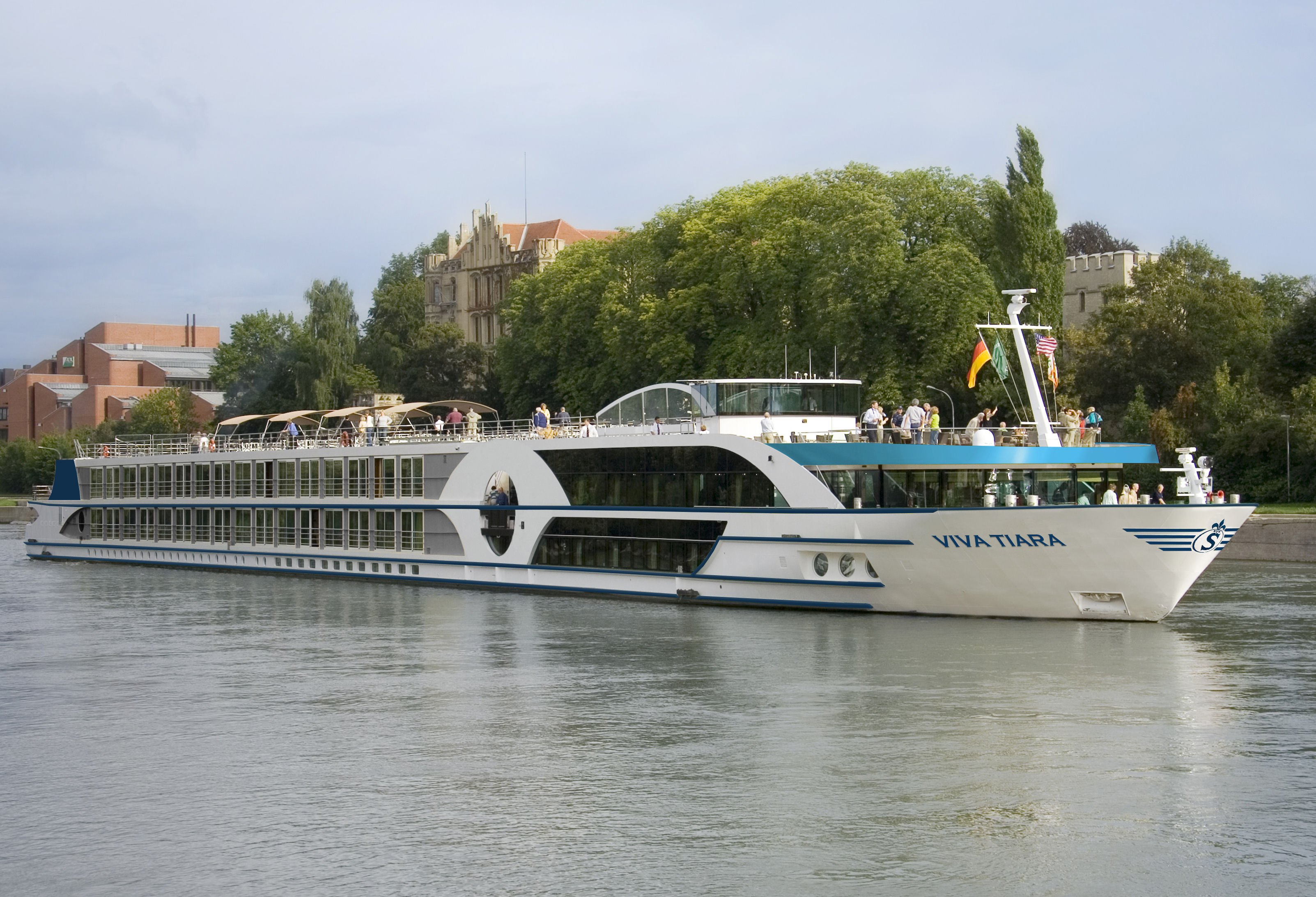Die VIVA TIARA, die komplett renoviert und modernisiert wird, ist das erste eigene Schiff des jungen Flussreiseveranstalters Viva Cruises
