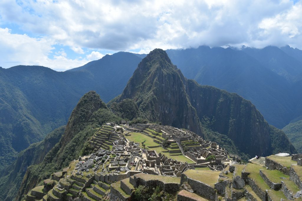 Die Luxusreederei Silversea Cruises präsentiert ein neues Angebot für eine Kreuzfahrt mit der Silver Moon nach Peru inklusive Ausflug nach Machu Picchu