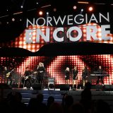 NCL hat die Taufe der Norwegian Encore gefeiert, mit mehr als 3.500 Gästen in einer feierlichen Zeremonie in Miami, dem neuen Heimathafen des Schiffes