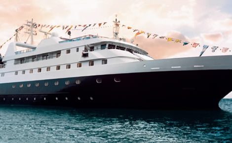 Das Expeditionsschiff Celebrity Xpedition ist vor den Galapagos-Inseln auf Grund gelaufen. 46 Passagiere und 58 Besatzungsmitglieder mussten evakuiert werden, verletzt wurde niemand.
