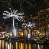 Amsterdam hat sich in ein riesiges Lichtermeer verwandelt. Zum Light Festival legt Croisi Europe eine Kreuzfahrt auf ab Straßburg nach Amsterdam