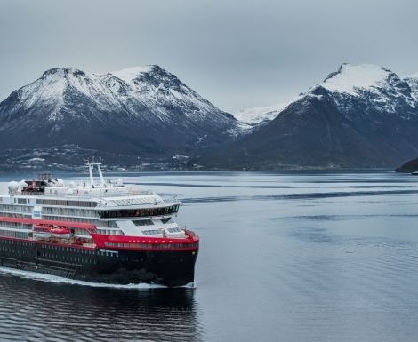 Hurtigruten bietet ab 2021 Expeditionen zu den Britischen Inseln an: Scilly-Inseln, Orkney-Inseln, Inneren und Äußere Hebriden & Shetland- Inseln