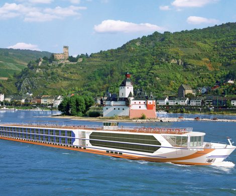 Das Flussschiff Vista Sky von 1A Vista Reisen startet in die Saison. Von Köln aus nimmt das Schiff der Deluxe-Klasse Kurs in Richtung Passau.