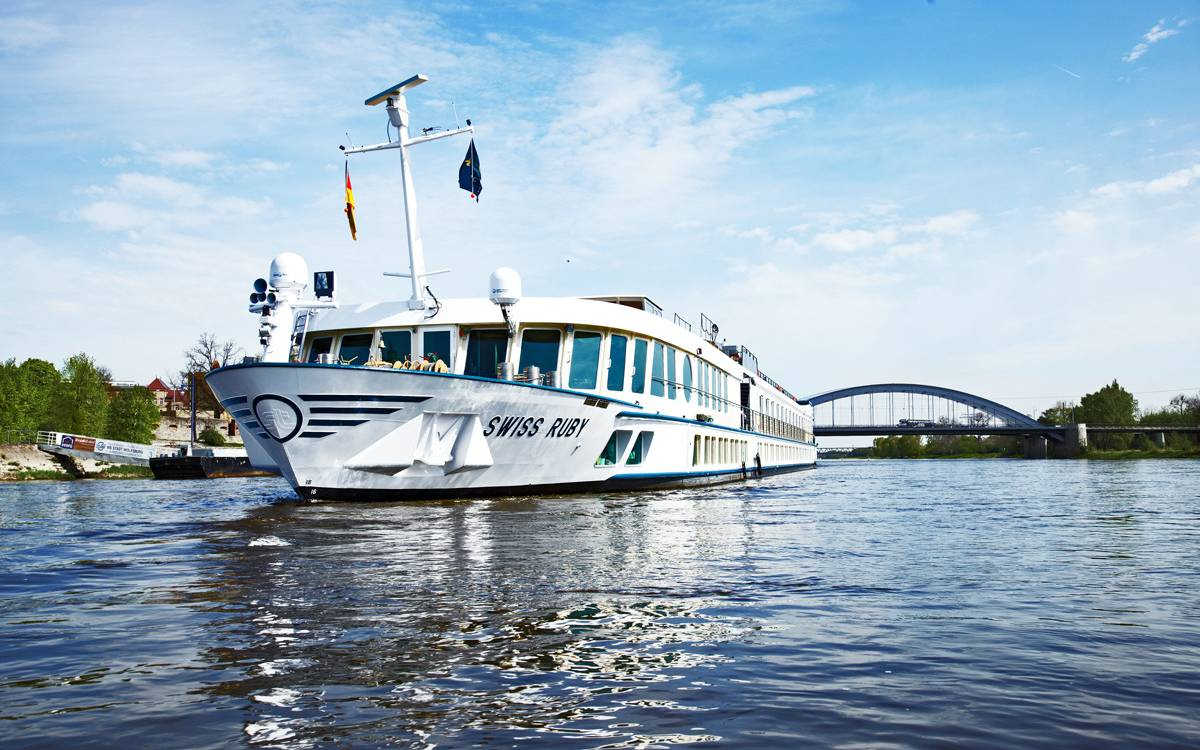 Münster wird Kreuzfahrthafen: Das Flusskreuzfahrtschiff MS Swiss Ruby wird nun häufiger in Münsters Stadthafen anlegen und Urlauber an Bord nehmen.