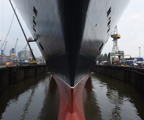 Auf der Hamburger Werft Blohm+Voss sind 19 weitere Corona-Infektionen nachgewiesen worden. Damit erhöht sich die Gesamtzahl auf 78. Es sind vor allem Werkvertragsarbeiter erkrankt