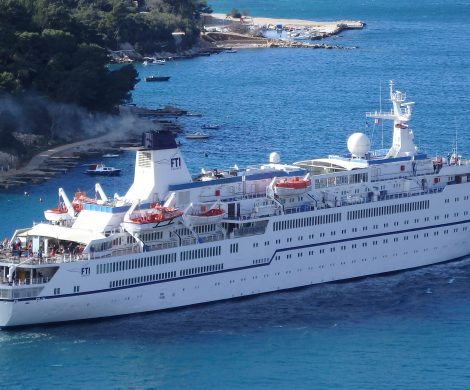 Die MS Berlin, einstiges ZDF-Traumschiff ist von FTI CRUISES verkauft worden. Das Kreuzfahrtschiff ging an Dreamliner Cruises