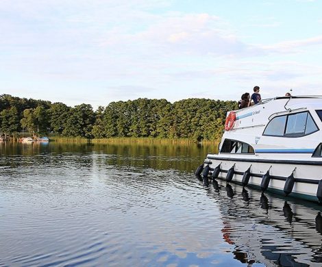 Traumhafte Bootsferien 2021: Hausboot-Anbieter Le Boat wird in der nächsten Saison seine Flotte auf mehr als 900 Boote aufstocken.