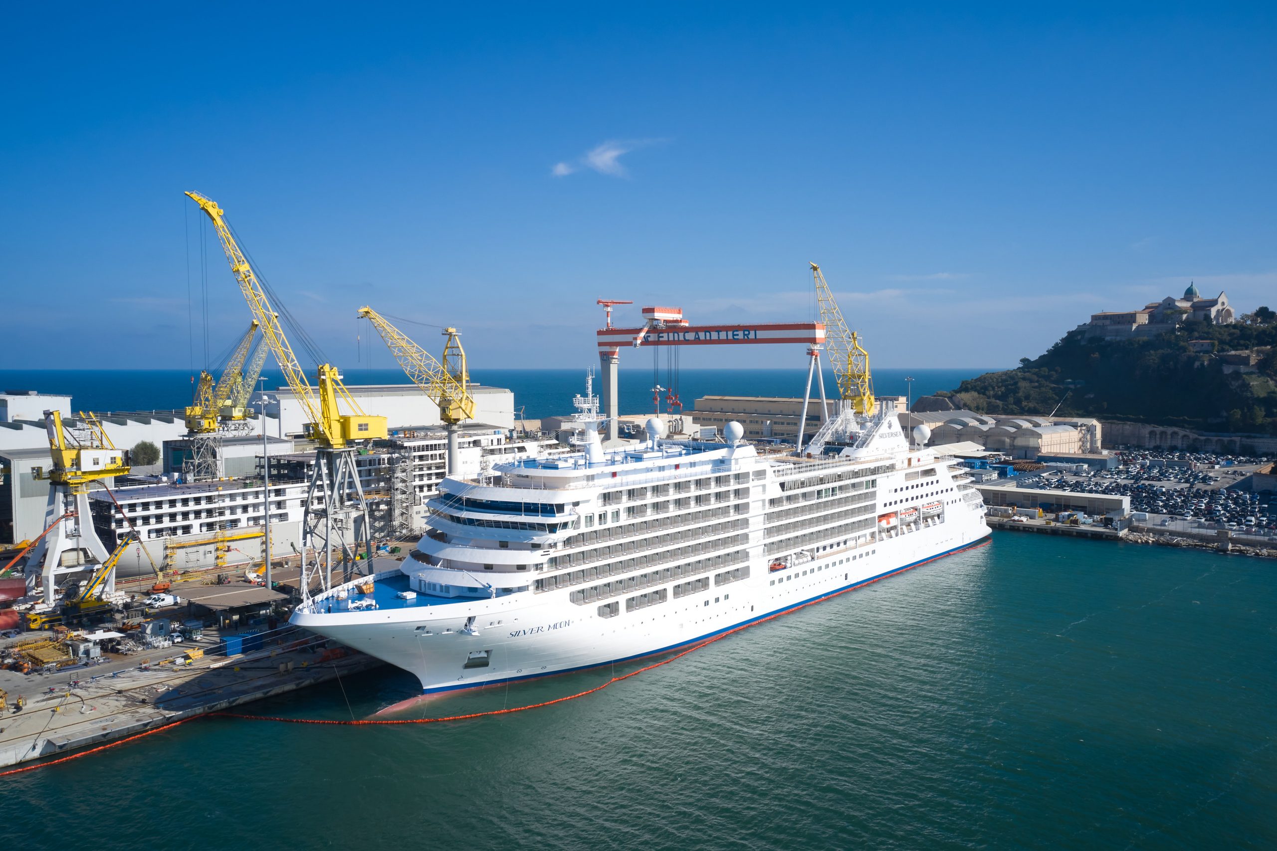Silversea Cruises hat die Silver Moon entgegengenommen, neuntes Schiff in der Flotte der Luxus-Kreuzfahrtlinie, mit neuem Kulinarik-Konzept