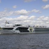 VIVA Cruises hat mit Koblenz einen neuen Hafen in das Programm genommen, die MS TREASURES startet auf der Mosel ab dem 4. April 2021