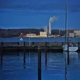 Die Stadtwerke Kiel machen Lichtkunst an der Förde mit einem leistungsstarken Beamer am Küstenkraftwerk mit unterschiedlichen Illuminationen