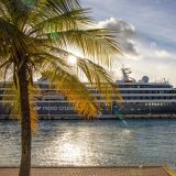 Der Stuttgarter Reiseveranstalter nicko cruises bietet mit dem Expeditionsschiff WORLD VOYAGER eine besonders intensive Kreuzfahrt mit allen Höhepunkten der beliebten Insel Kuba an.